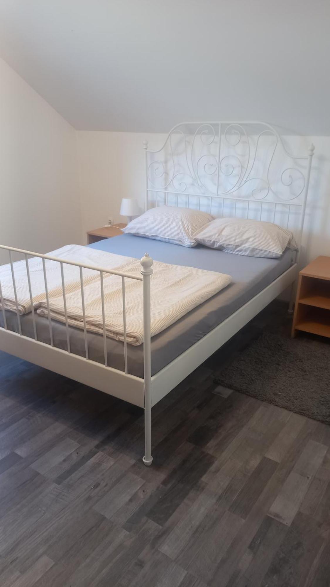 Keti Lejlighed Plaški Eksteriør billede
